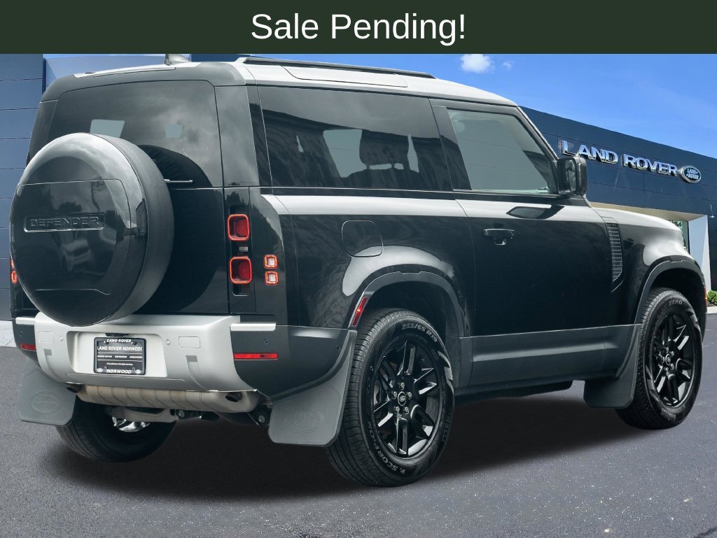 Used 2024 Santorini Black Metallic Land Rover S image 5