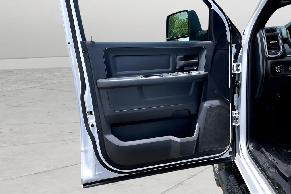 New 2026 Bright White Clearcoat RAM Tradesman image 14