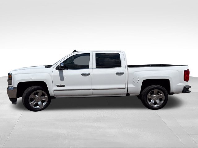 Used 2017 White Chevrolet LTZ image 4
