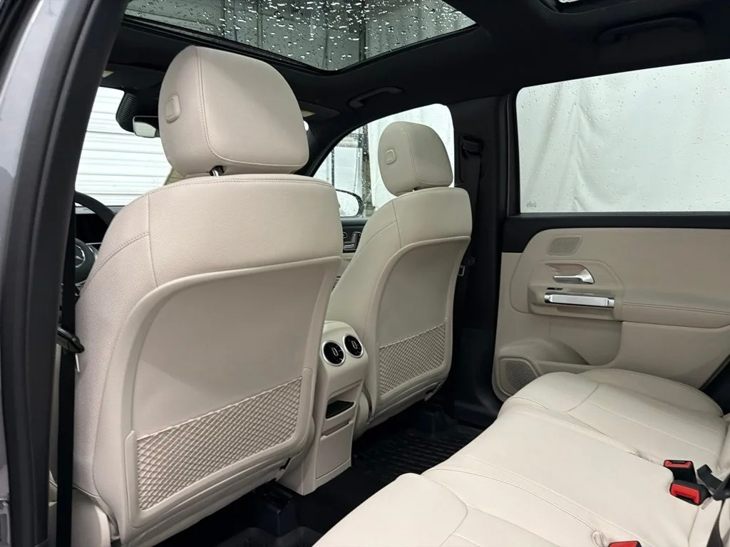 New 2026 Gray Mercedes-Benz GLB 250 image 17