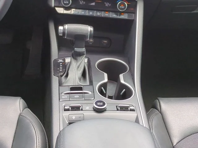 Used 2023 Wolf Gray Kia GT-Line image 18