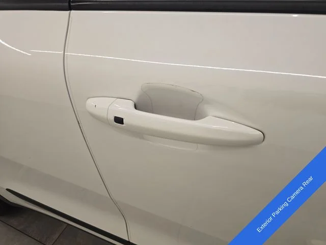 Used 2020 Snow White Pearl Kia EX Premium image 8