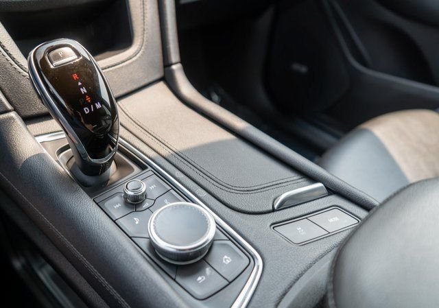 Used 2021 White Cadillac Luxury image 33