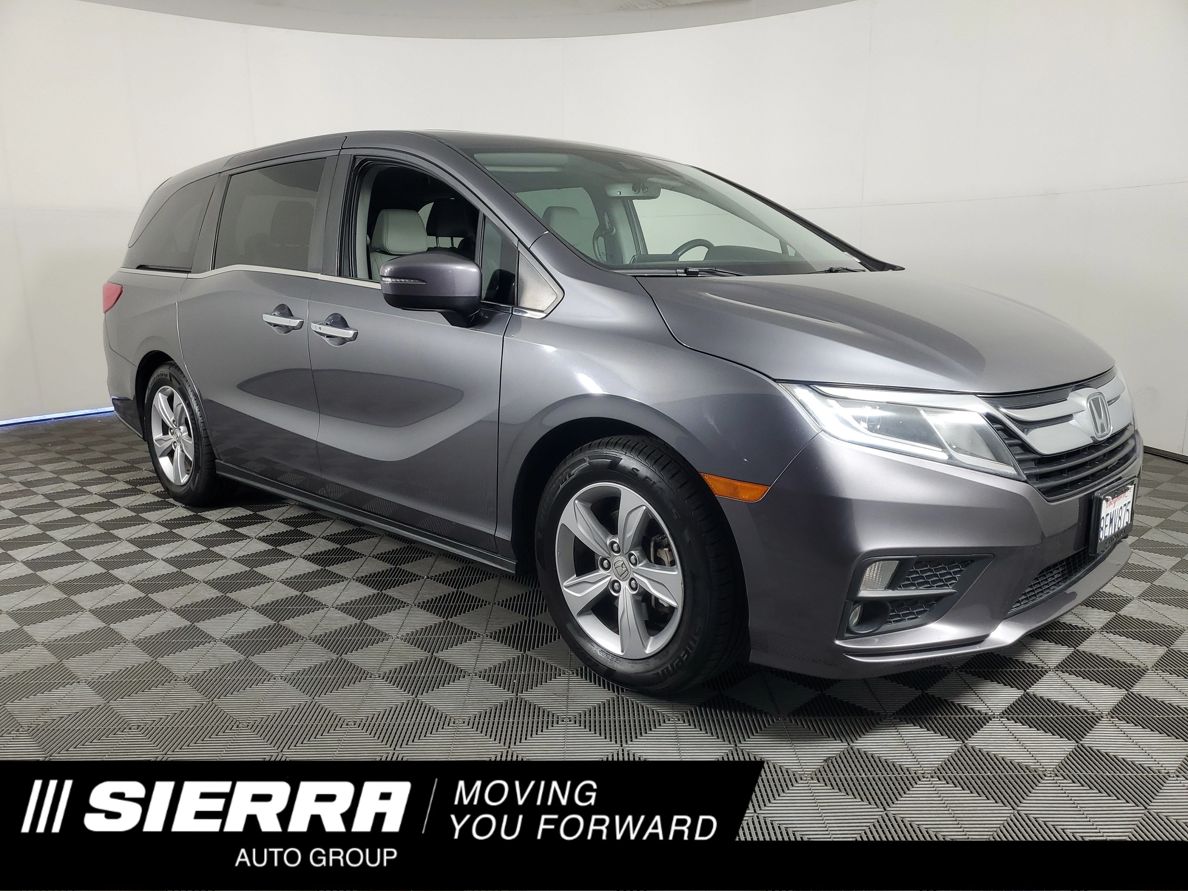 Used 2018 Modern Steel Metallic Honda EX-L image 1
