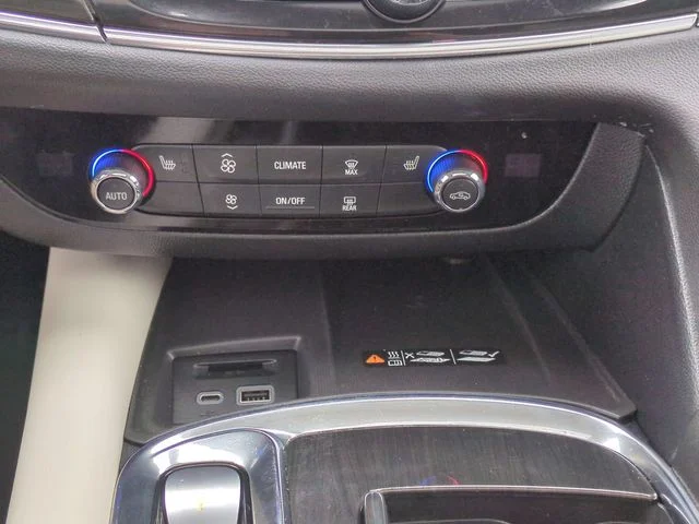 Used 2024 White Buick Essence image 24