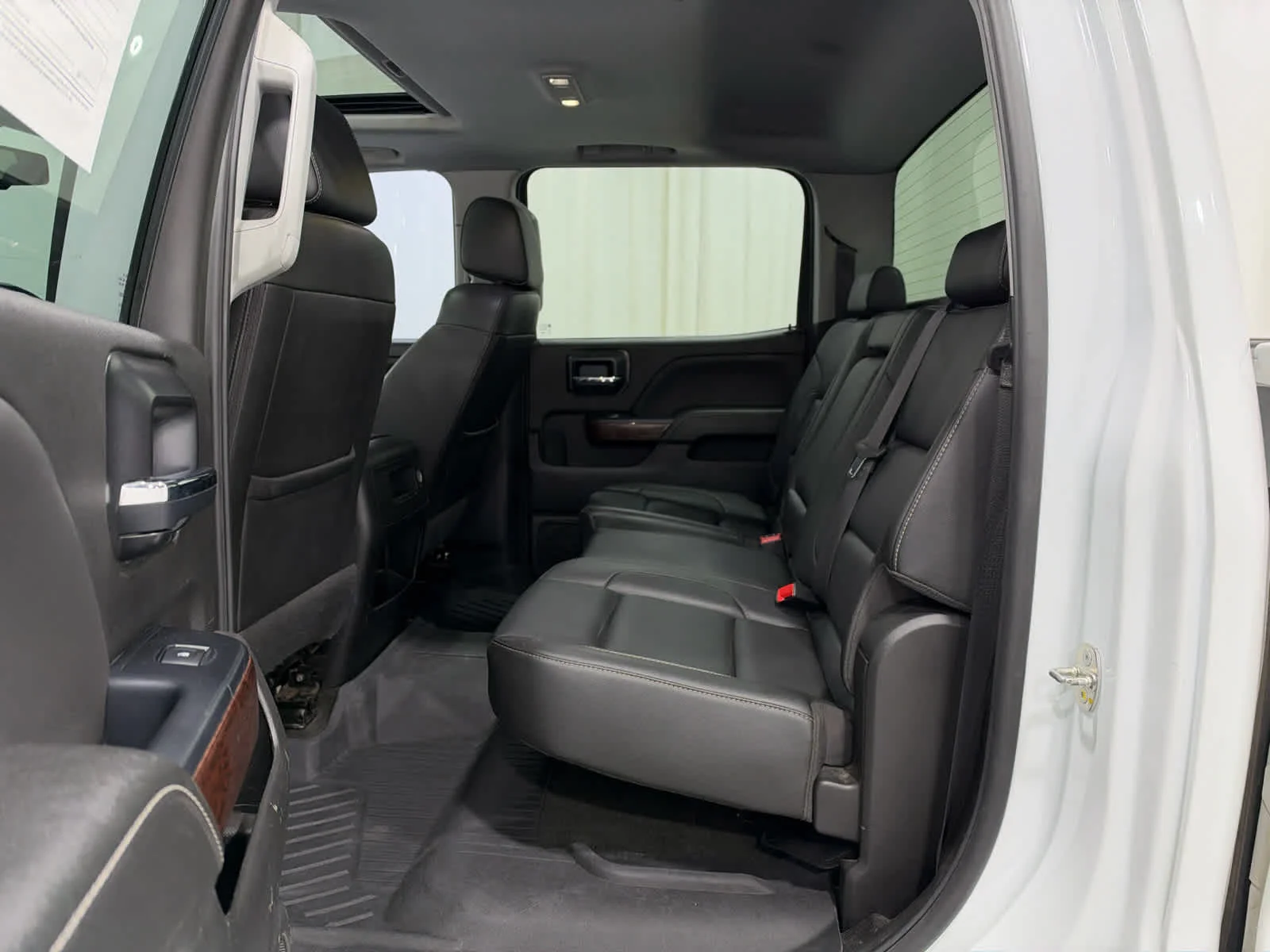 Certified Used 2018 SUMMIT WHITE GMC SLT image 12