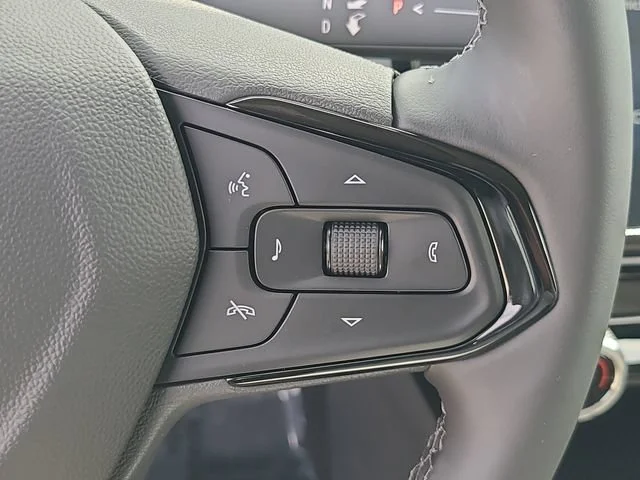 New 2027 Mosaic Black Metallic Chevrolet LT image 23