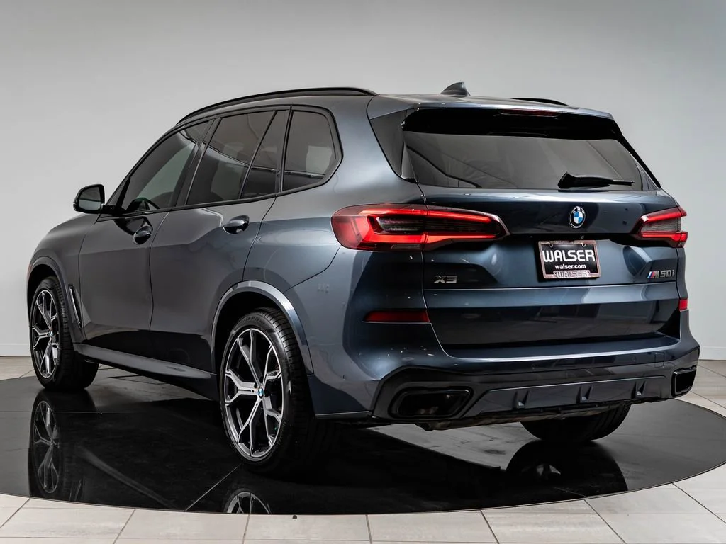 Used 2022 Arctic Gray Metallic BMW M50i image 6