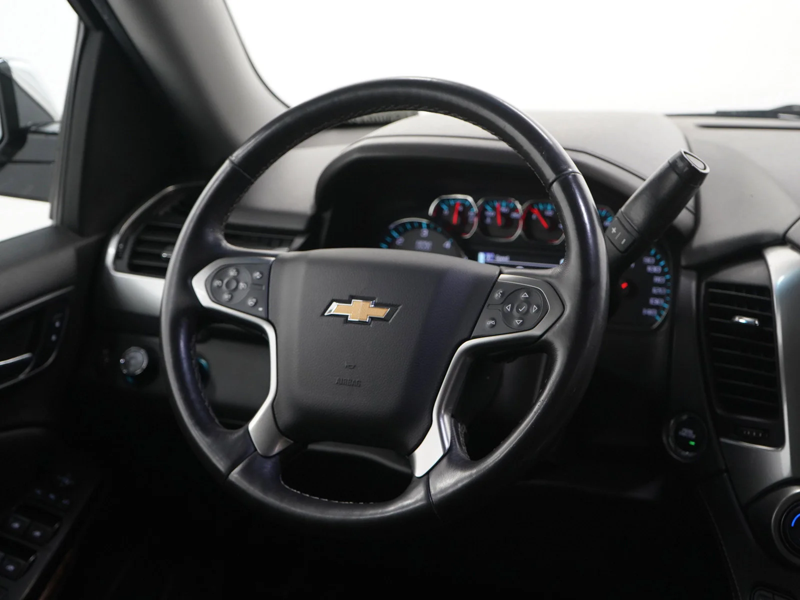 Used 2018 Silver Ice Metallic Chevrolet Premier image 15