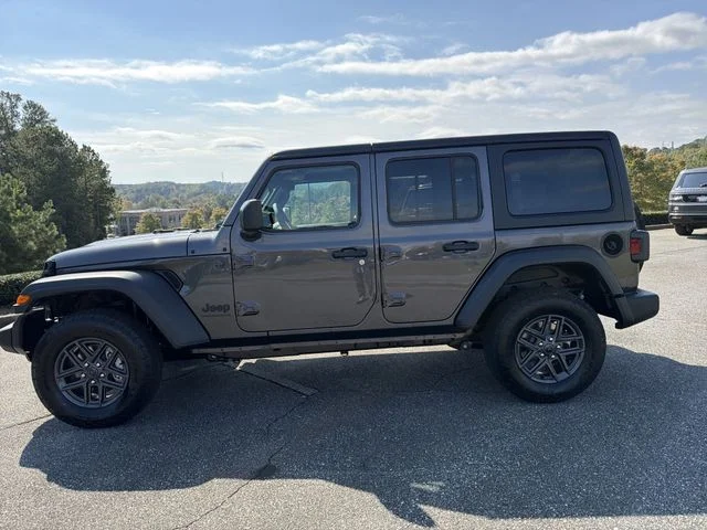 New 2026 Granite Crystal Metallic Clear-Coat Exterior Paint Jeep Sport S image 8