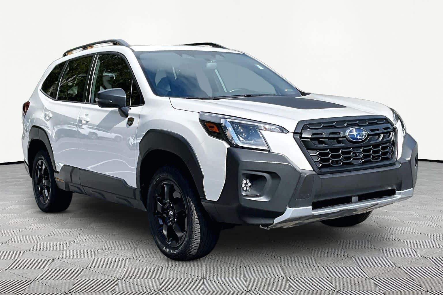 Used 2024 Crystal White Pearl Subaru Wilderness image 3