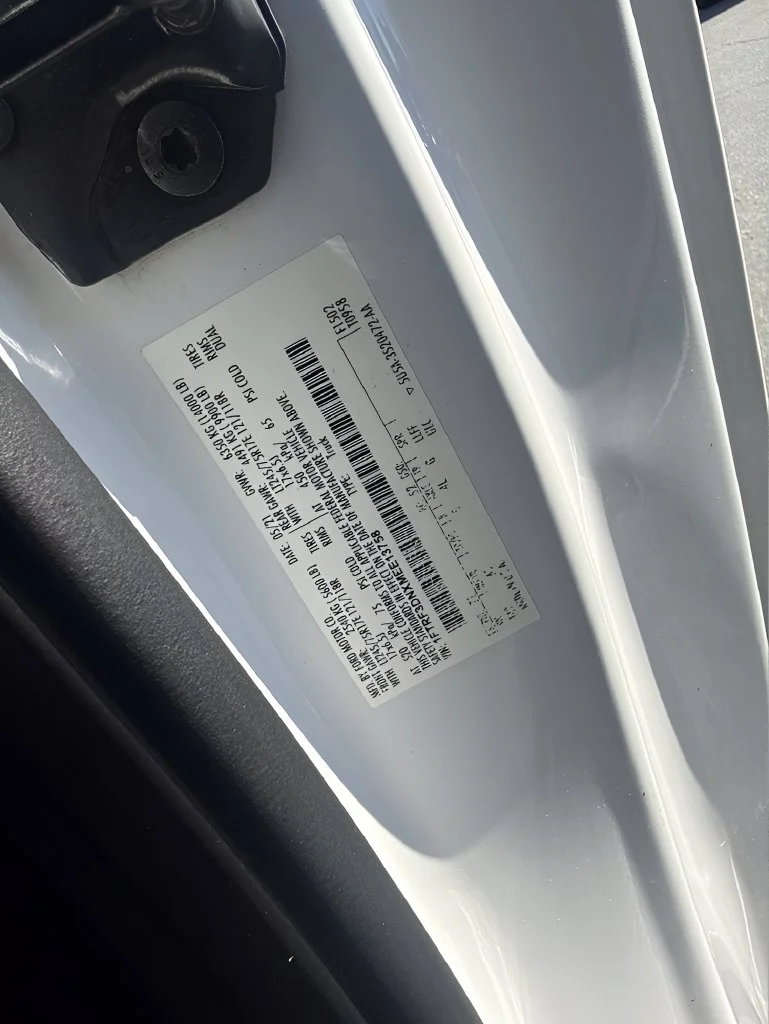 Used 2021 White Ford XL image 30