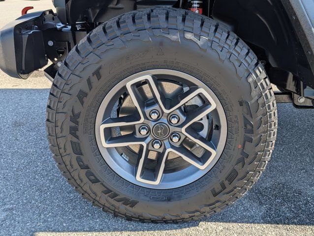 New 2026 Anvil Clear-Coat Exterior Paint Jeep Mojave image 13