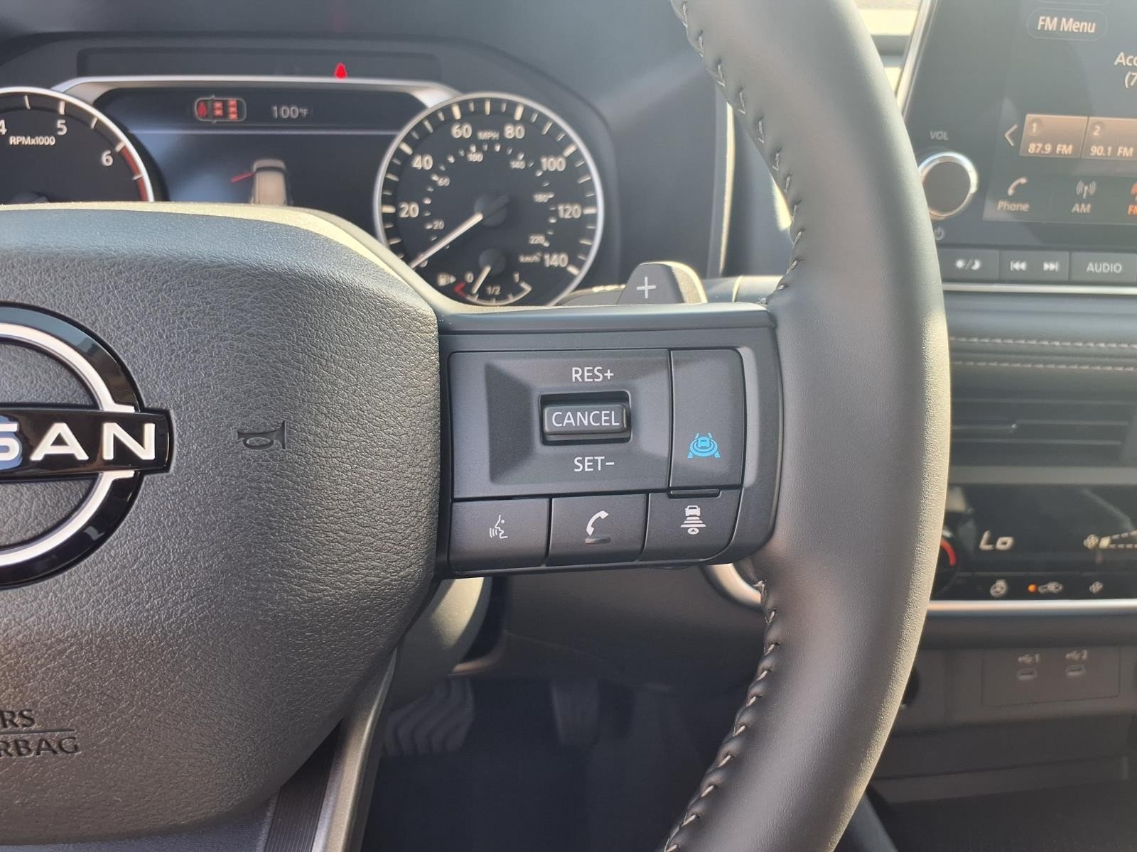 2026 Nissan Rogue photo 17 of 23