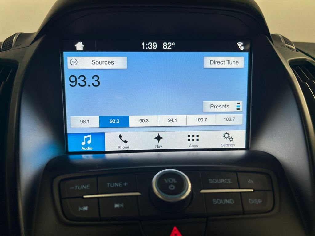 Used 2018 White Ford SE image 11