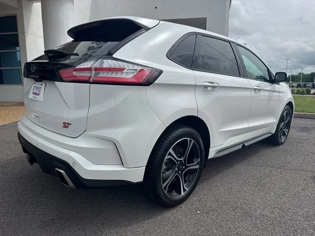 Used 2022 White Metallic Ford ST image 8