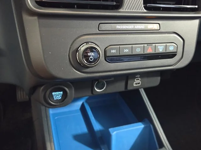 Used 2025 Green Ford XLT image 18