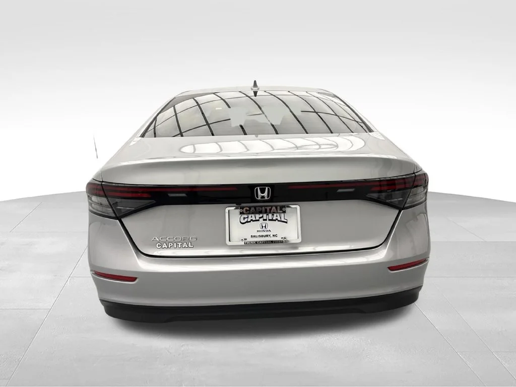 Used 2024 Meteorite Gray Metallic Honda EX image 7