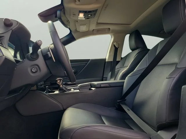 Used 2022 Gray Lexus ES 350 image 21