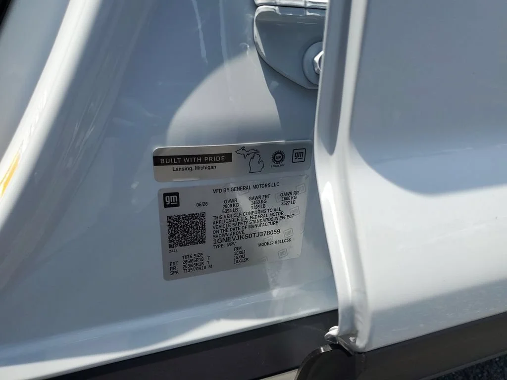 New 2026 Polar White Tricoat Chevrolet Z71 image 41