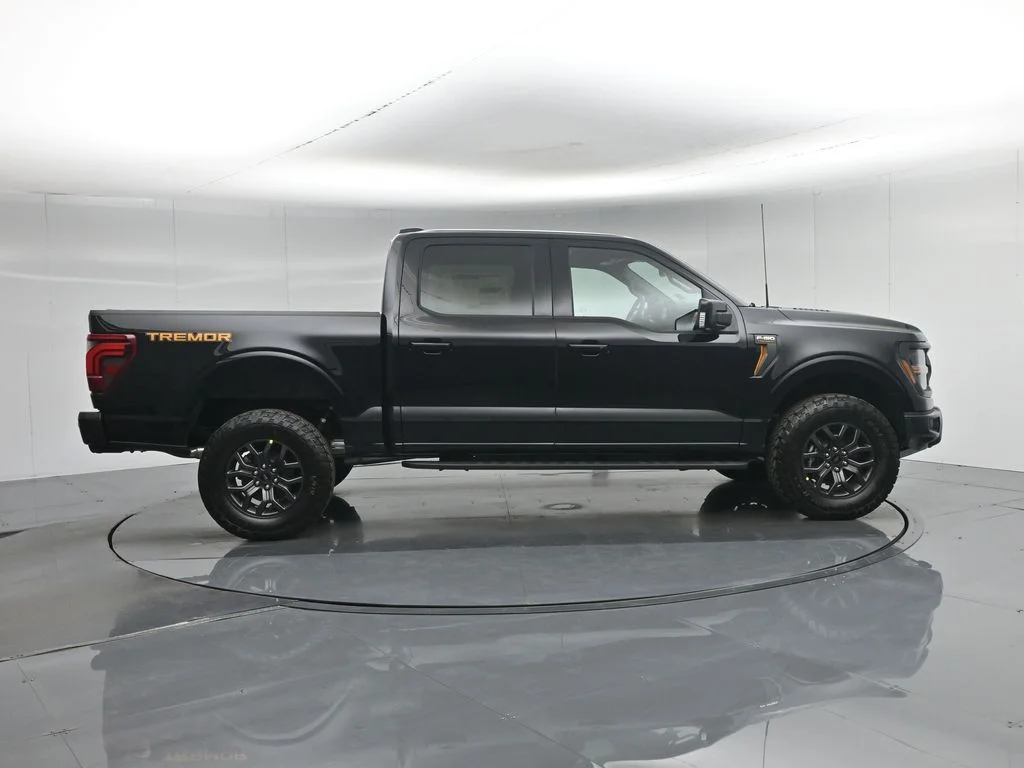 New 2026 Agate Black Metallic Ford Tremor image 32