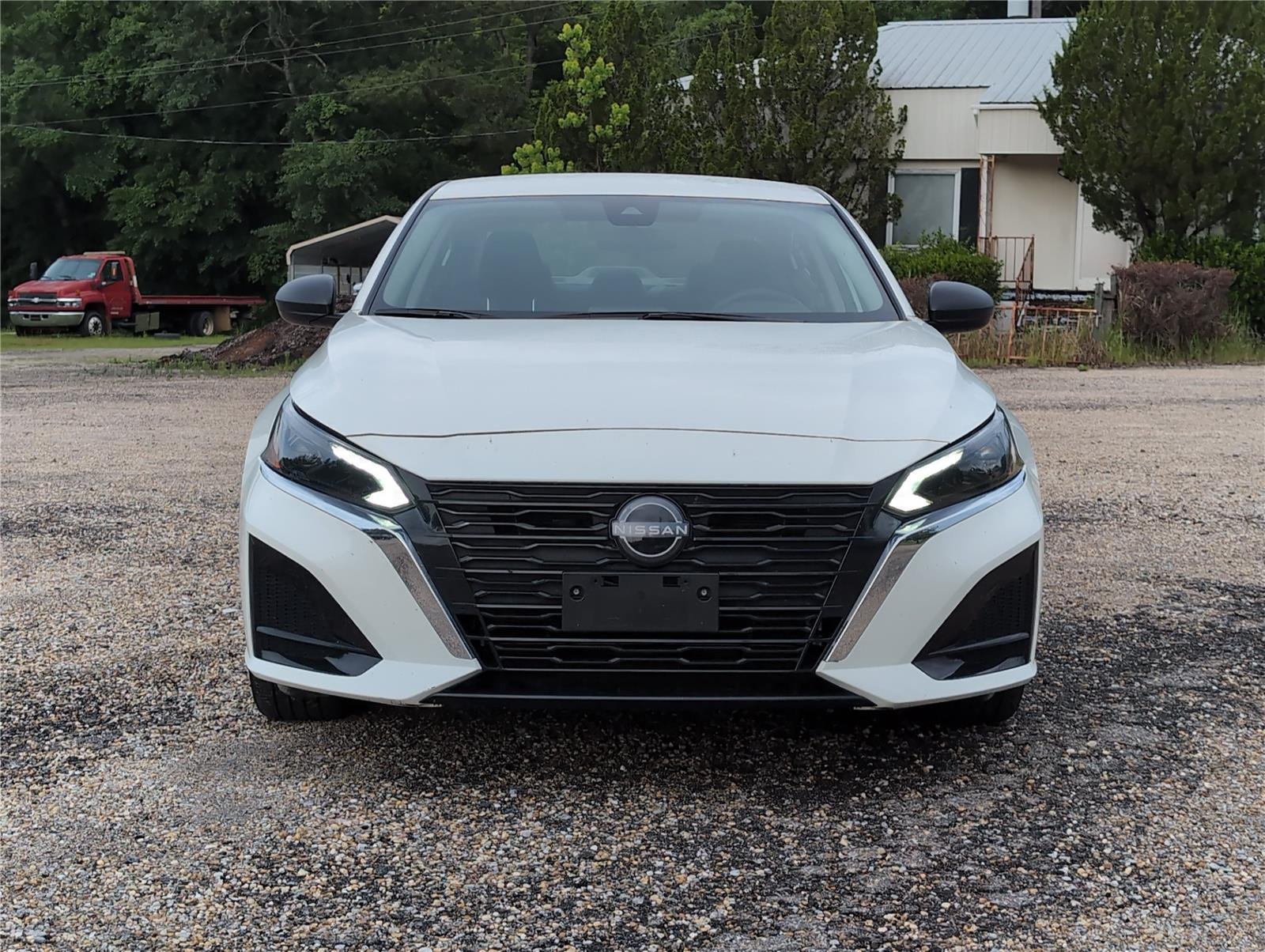 2025 Nissan Altima SV - Photo 10