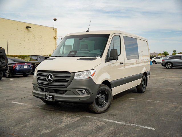 2026 Mercedes-Benz Sprinter Crew Van 2500 Standard Roof I4 Diesel HO 144 RWD