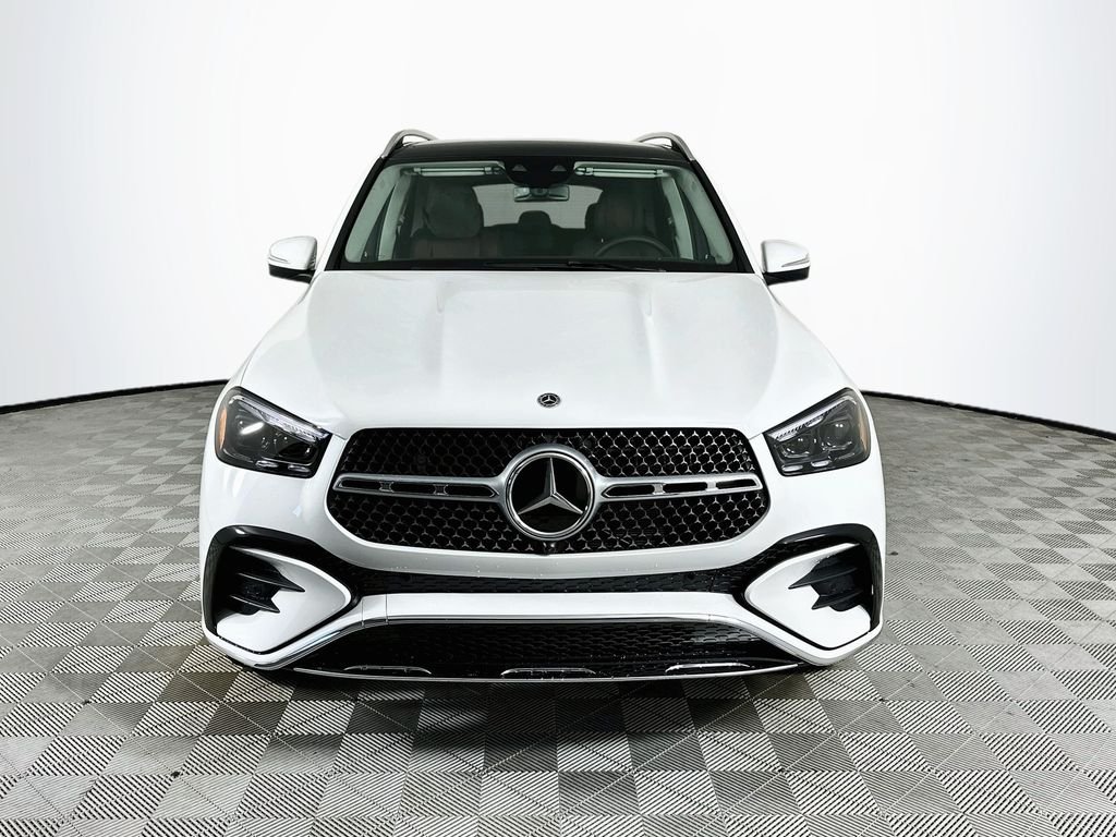 New 2026 MANUFAKTUR Moonlight White Metallic Mercedes-Benz GLE 450 image 2