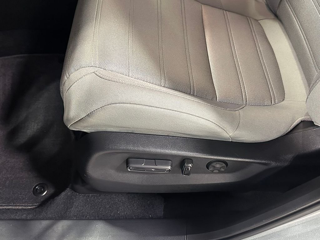 Used 2022  Honda EX image 20