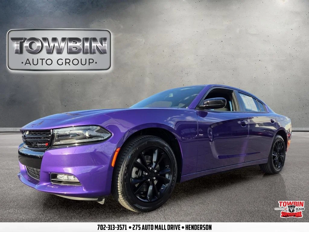 Used 2023 Purple Dodge SXT image 1