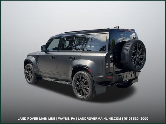 2026 Land Rover Defender OCTA Black - Photo 3