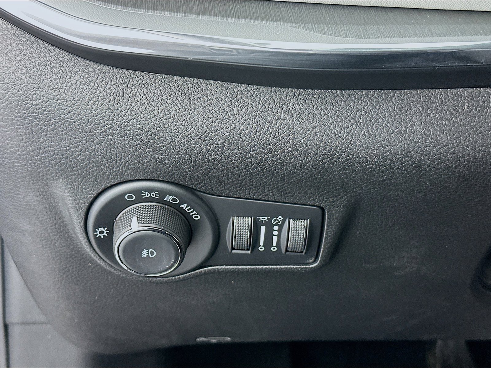 2023 Jeep Compass Limited - Photo 11