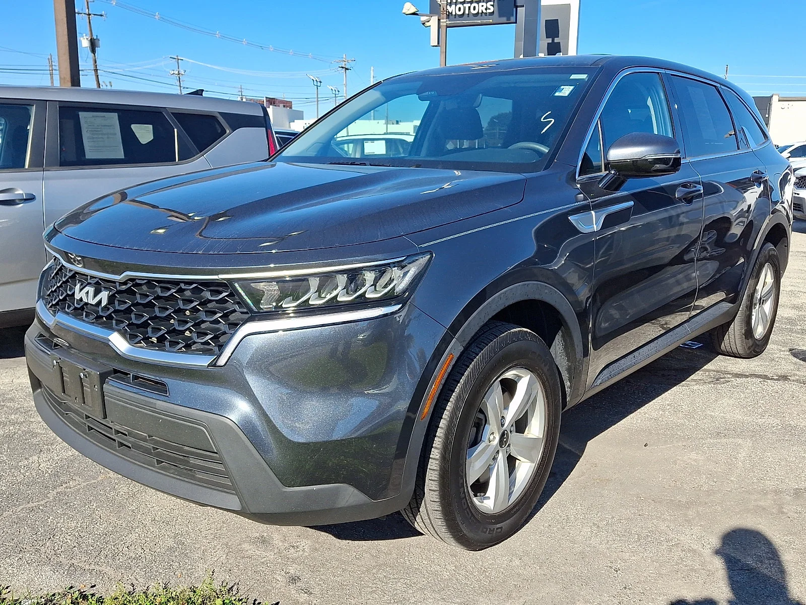 Certified Used 2023 Gray Kia LX image 3