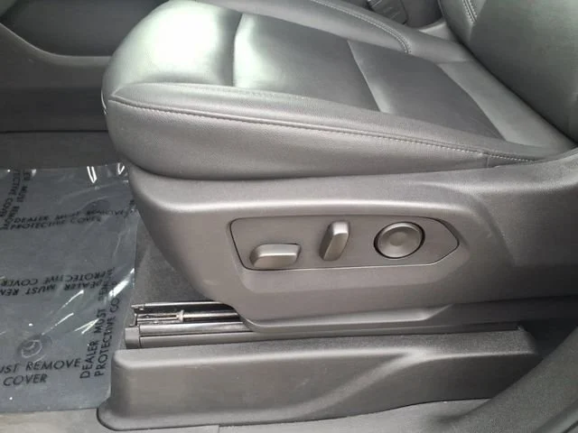 Used 2025 Sterling Gray Metallic Chevrolet Z71 image 17