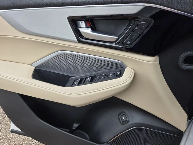 New 2026 Platinum White Pearl Acura Base image 16