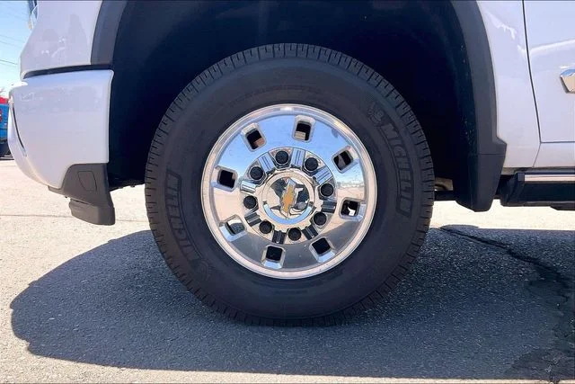 2024 Chevrolet Silverado 3500HD High Country - Photo 8