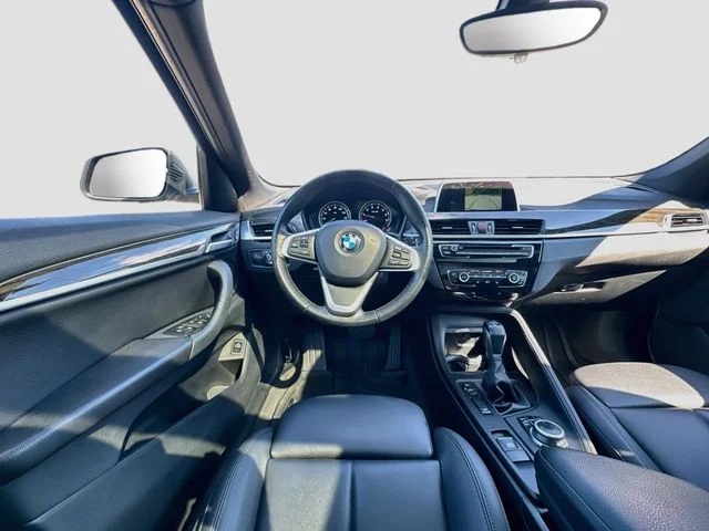 Used 2018 Blue BMW xDrive28i image 23