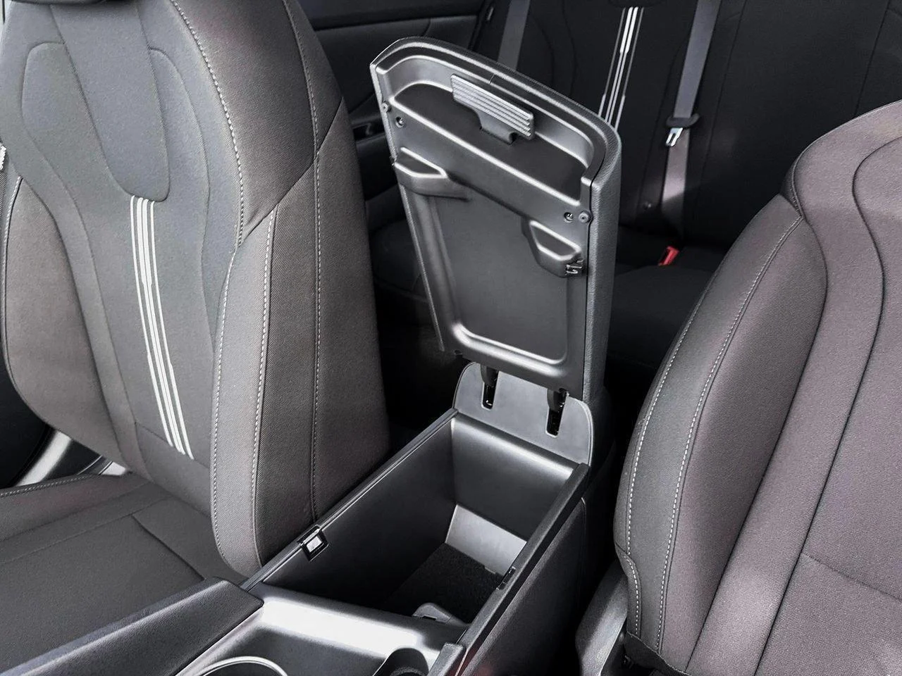 New 2026 Amazon Gray Pearl Hyundai SEL Sport image 18