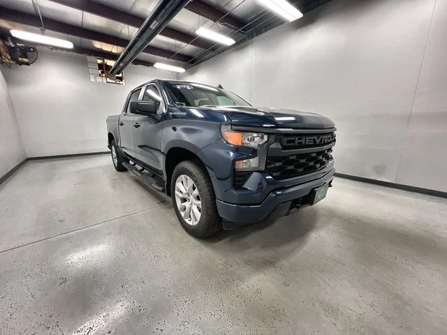 Used 2022 Blue Chevrolet Custom image 2
