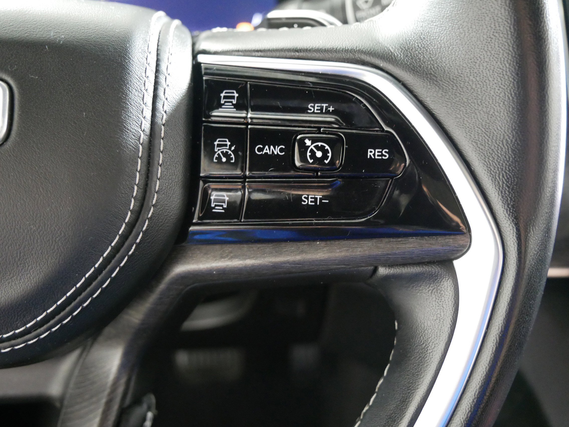 2022 Jeep Grand Cherokee Overland - Photo 28