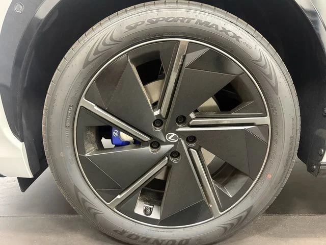 New 2026 Black Lexus 550e F SPORT image 10