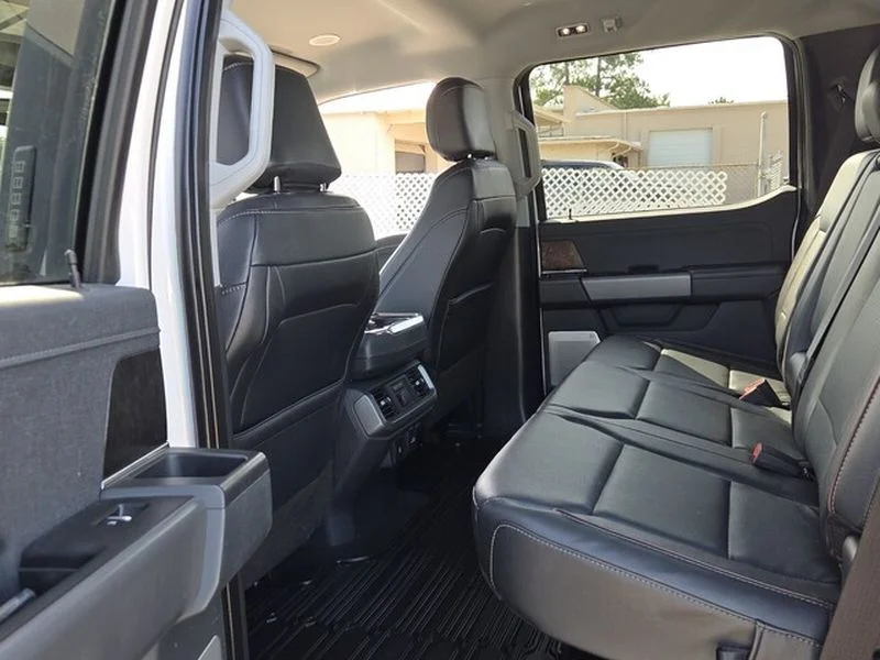 Used 2023 Oxford White Ford LARIAT image 8