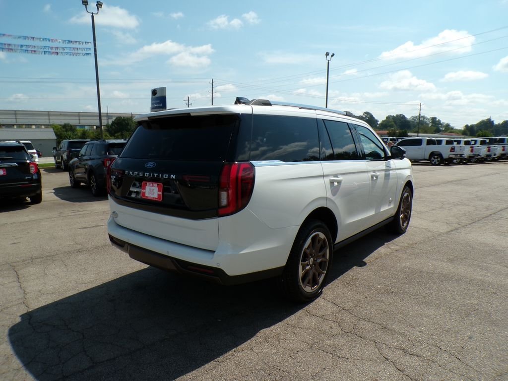 New 2026 Star White Metallic Tri-Coat Ford King Ranch® image 7