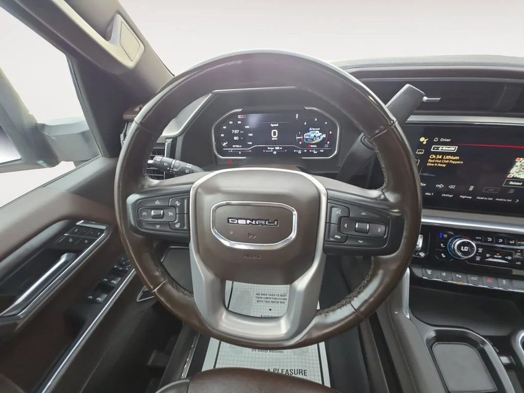 Used 2024 White Frost Tricoat GMC Denali image 11