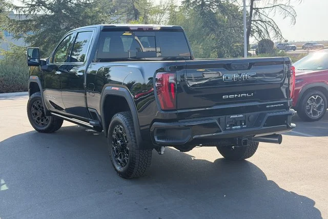 New 2026 Onyx Black GMC Denali Ultimate image 13