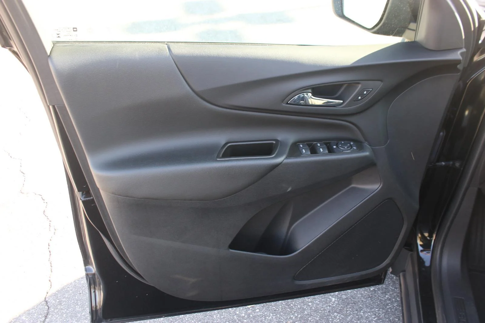 Used 2023 Mosaic Black Metallic Chevrolet LT image 12