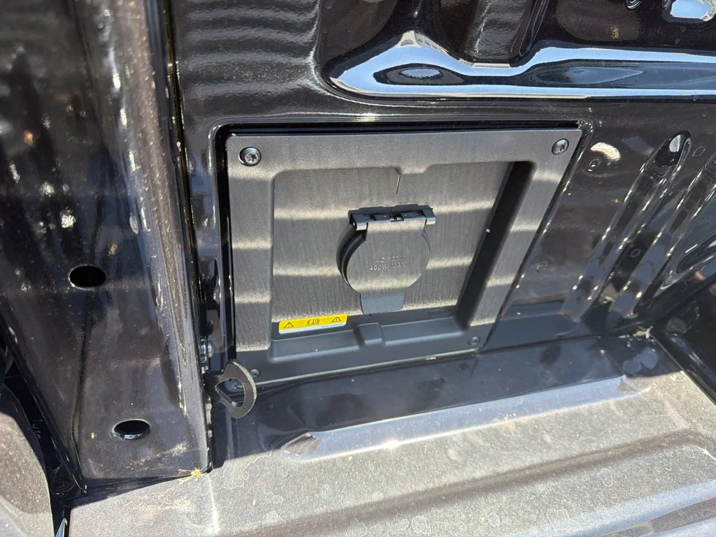 New 2026 Agate Black Metallic Ford XLT image 12