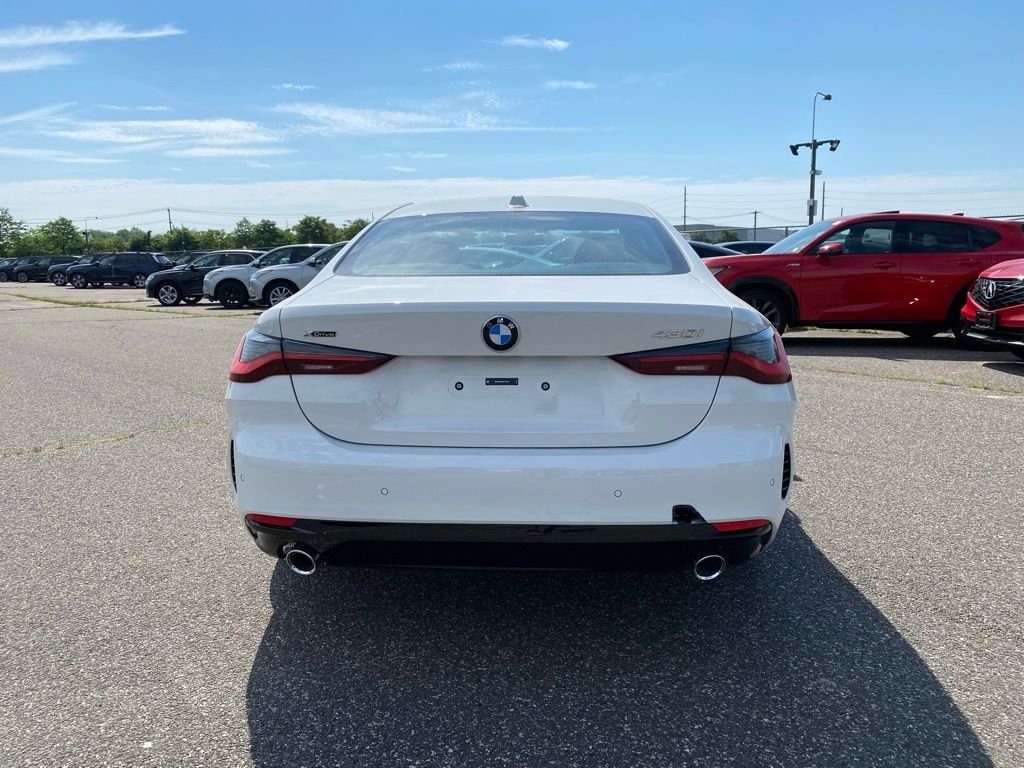 New 2027 Alpine White BMW 430i xDrive image 3