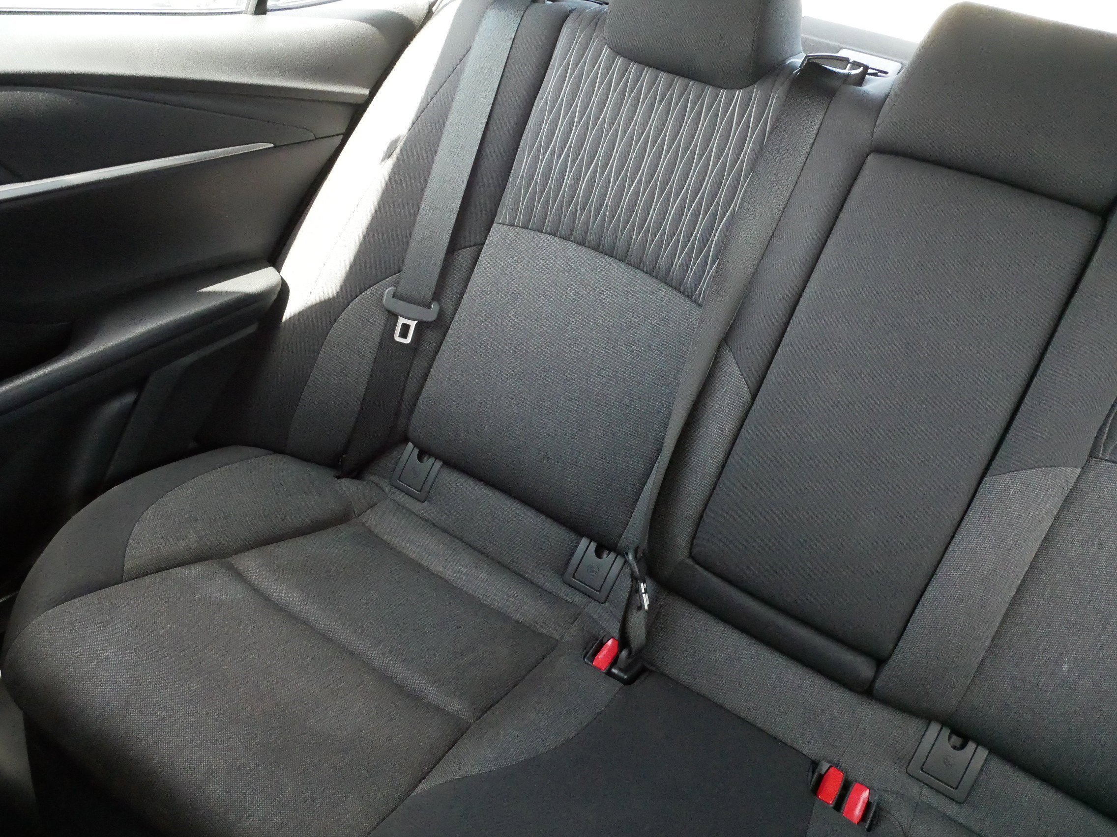 2025 Toyota Camry LE - Photo 12