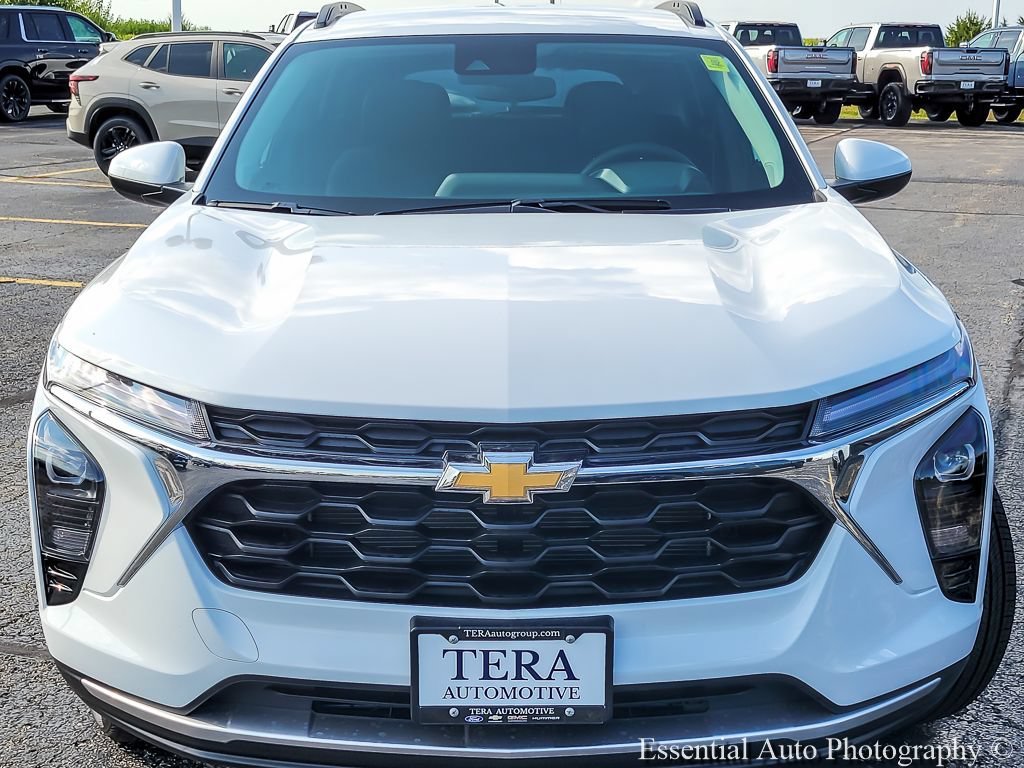 2026 Chevrolet Trax LT - Photo 4